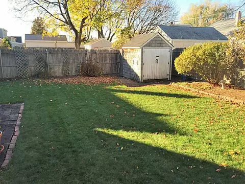 342 Pullen Ave, Pawtucket, RI 02861 photo 5