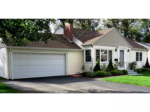 117 Wendell Rd, Warwick, RI 02888 photo 2