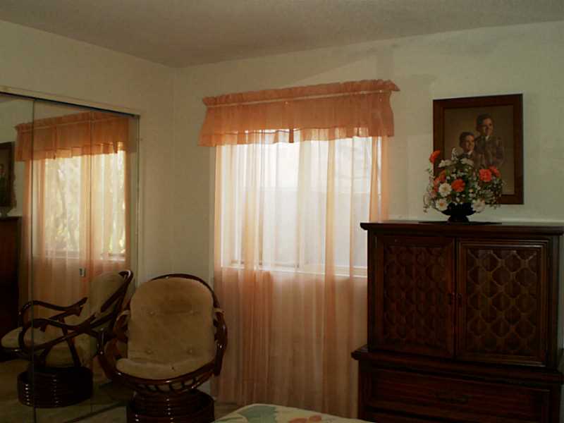 764 Williamsburg Cir, Warwick, RI 02886 photo 4