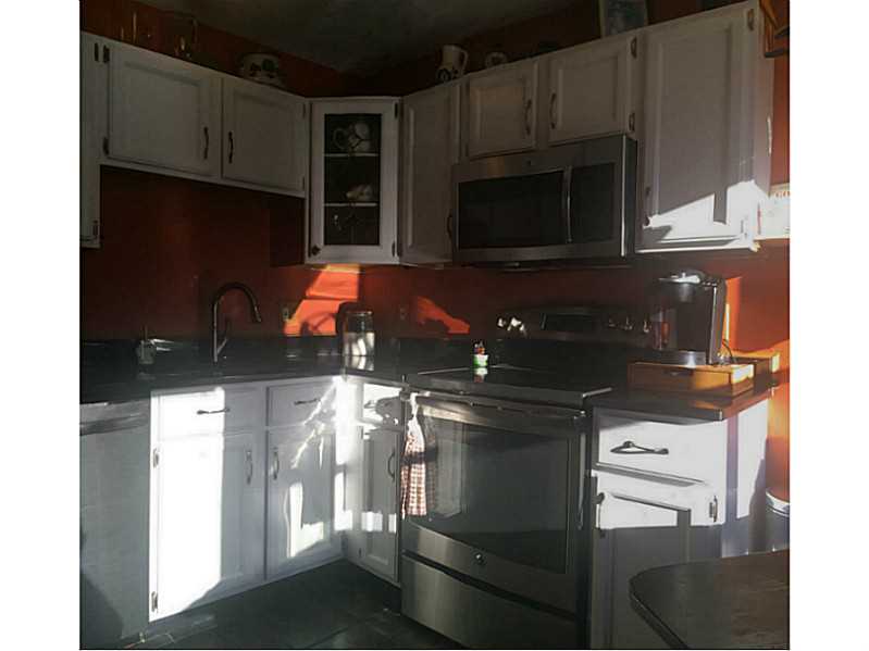 611 Brookhaven Ln, Woonsocket, RI 02895 photo 6