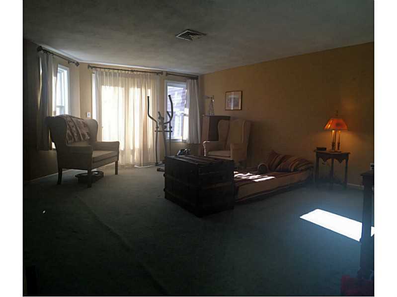 611 Brookhaven Ln, Woonsocket, RI 02895 photo 10