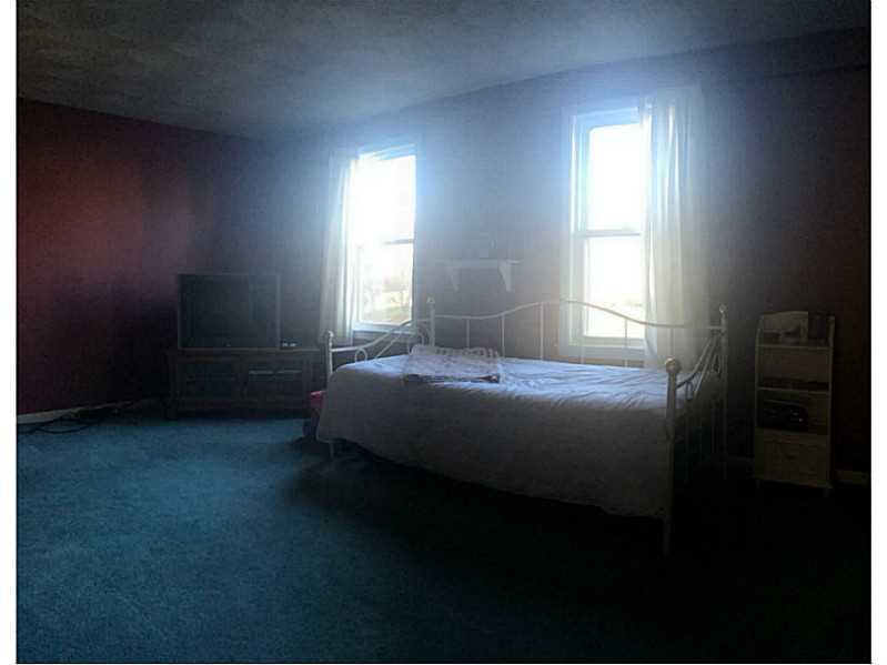 611 Brookhaven Ln, Woonsocket, RI 02895 photo 12