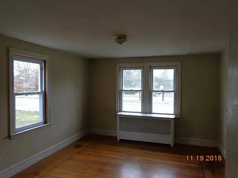 601 Post Rd, Warwick, RI 02888 photo 3