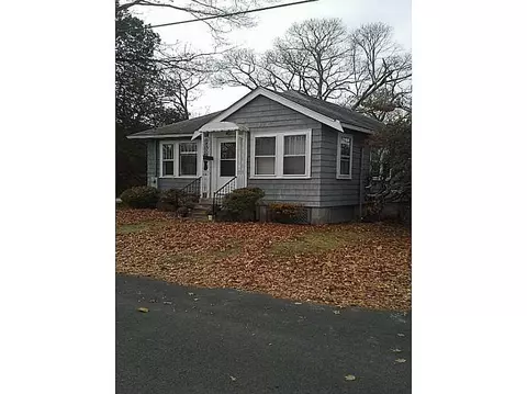 17 Branch Rd, Warwick, RI 02888 photo 1