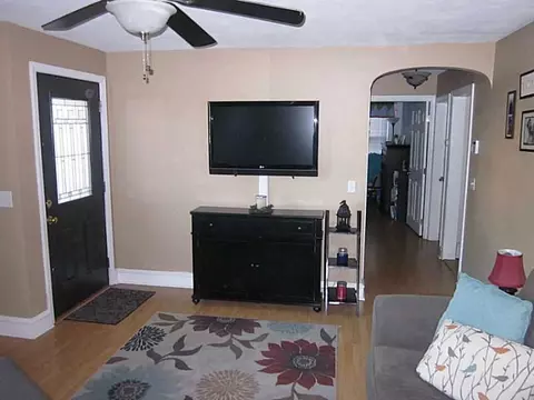 69 Bradley St, Woonsocket, RI 02895 photo 4