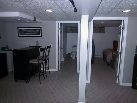 69 Bradley St, Woonsocket, RI 02895 photo 18
