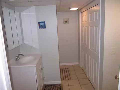 69 Bradley St, Woonsocket, RI 02895 photo 21