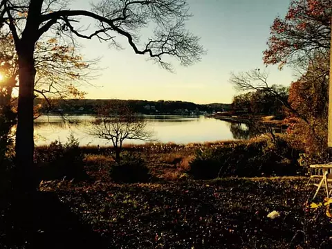 161 Darrow Dr, Warwick, RI 02886 photo 2