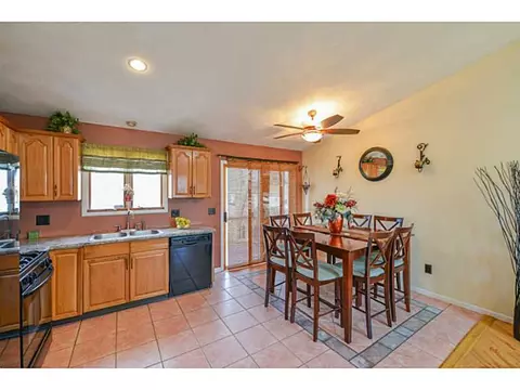 49 Allen Ave, Warwick, RI 02889 photo 6