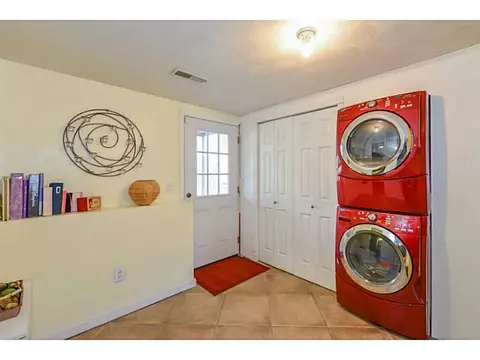 49 Allen Ave, Warwick, RI 02889 photo 22