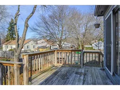 49 Allen Ave, Warwick, RI 02889 photo 2