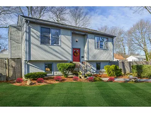 49 Allen Ave, Warwick, RI 02889 photo 1