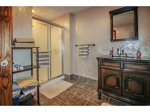 1 Jade Rd, Coventry, RI 02816 photo 10