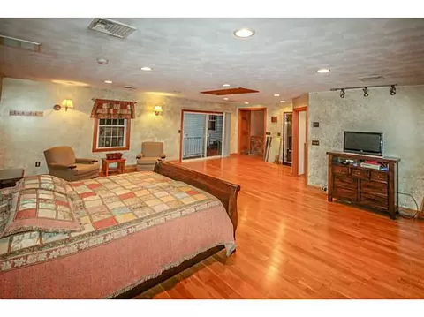 1 Jade Rd, Coventry, RI 02816 photo 8