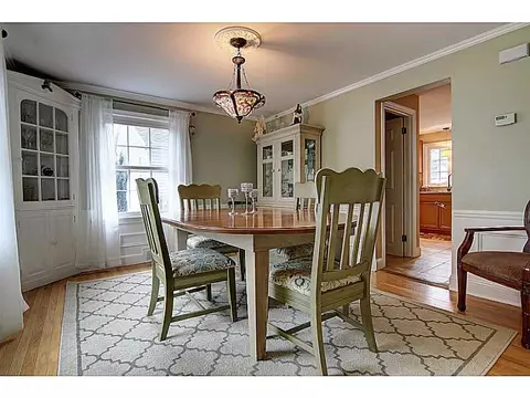 20 Colony Ave, Warwick, RI 02886 photo 7