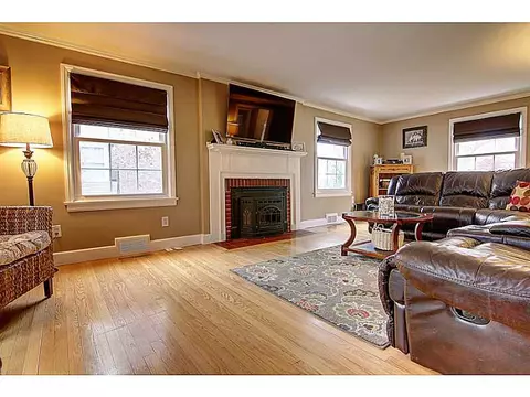 20 Colony Ave, Warwick, RI 02886 photo 6