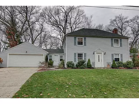 20 Colony Ave, Warwick, RI 02886 photo 1