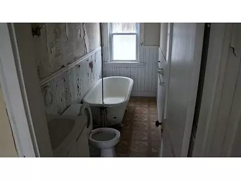 167 Rivulet St, Woonsocket, RI 02895 photo 3