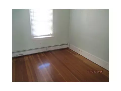 77 Leigh St, Warwick, RI 02889 photo 8