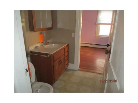 77 Leigh St, Warwick, RI 02889 photo 9
