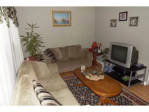 122 Willow St, Woonsocket, RI 02895 photo 5