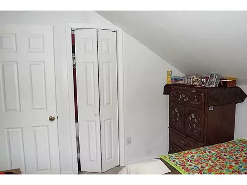 122 Willow St, Woonsocket, RI 02895 photo 9