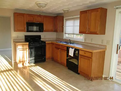 28 Ernest Ave, Warwick, RI 02889 photo 10