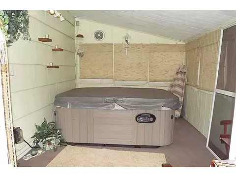 121 Torrington Dr, Warwick, RI 02886 photo 14