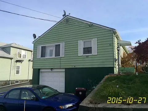 42 Verdun St, Woonsocket, RI 02895 photo 1
