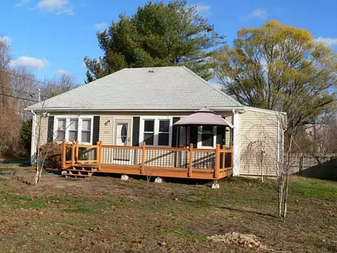 264 Point Ave, Warwick, RI 02889 photo 1