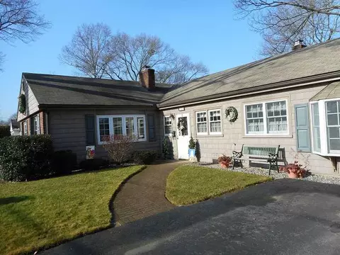 30 Aspinet Dr, Warwick, RI 02888 photo 5