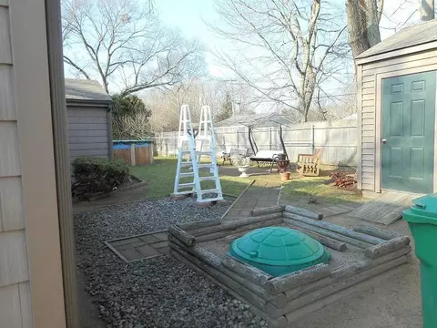30 Aspinet Dr, Warwick, RI 02888 photo 12