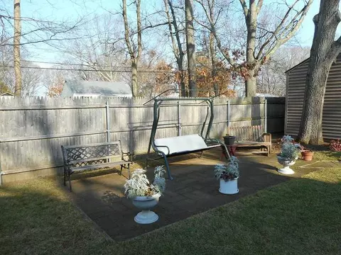 30 Aspinet Dr, Warwick, RI 02888 photo 9