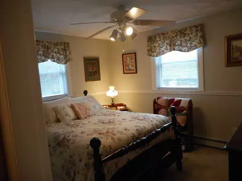 30 Aspinet Dr, Warwick, RI 02888 photo 17