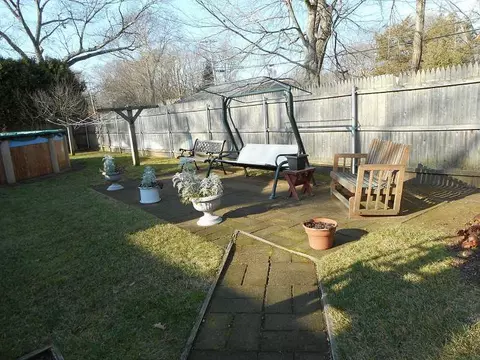30 Aspinet Dr, Warwick, RI 02888 photo 6