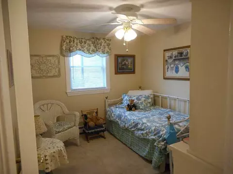 30 Aspinet Dr, Warwick, RI 02888 photo 18