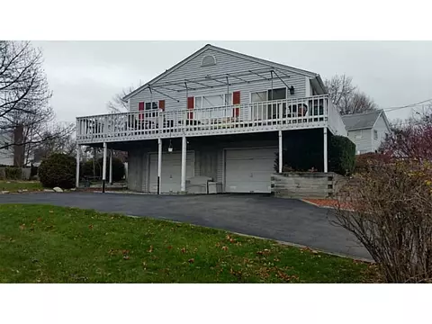 113 Middle St, Riverside, RI 02915 photo 10
