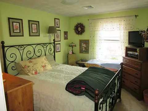113 Middle St, Riverside, RI 02915 photo 6