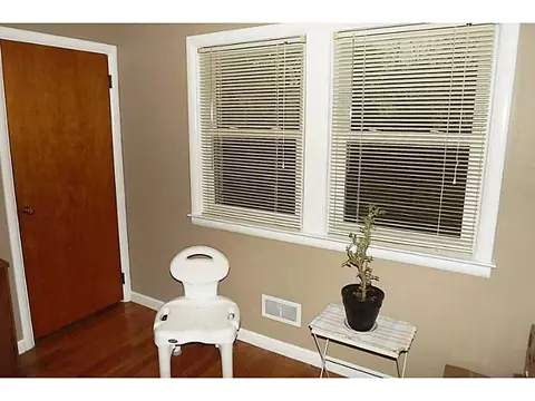 26 Yellowstone Ave, Warwick, RI 02888 photo 11