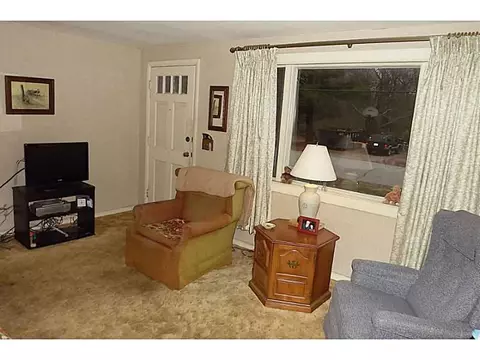26 Yellowstone Ave, Warwick, RI 02888 photo 6