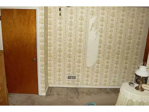 26 Yellowstone Ave, Warwick, RI 02888 photo 10