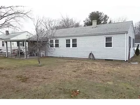 26 Yellowstone Ave, Warwick, RI 02888 photo 14