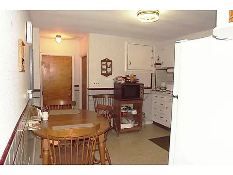 26 Yellowstone Ave, Warwick, RI 02888 photo 2