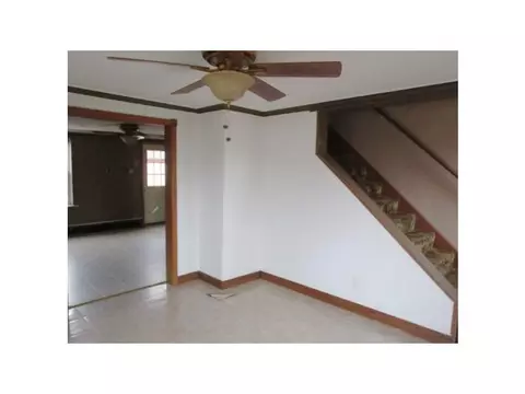 146 Burrington St, Woonsocket, RI 02895 photo 5