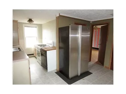 146 Burrington St, Woonsocket, RI 02895 photo 13
