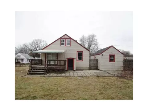 146 Burrington St, Woonsocket, RI 02895 photo 3