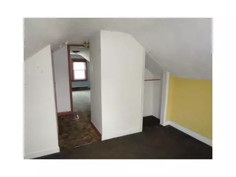 146 Burrington St, Woonsocket, RI 02895 photo 15