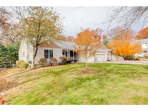 59 Peacock Rd, Warwick, RI 02886 photo 1