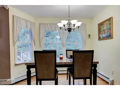 59 Peacock Rd, Warwick, RI 02886 photo 8