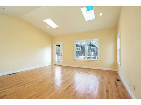 1153 Buttonwoods Ave, Warwick, RI 02886 photo 15